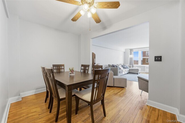 Building Photo - 21 Fairview Ave