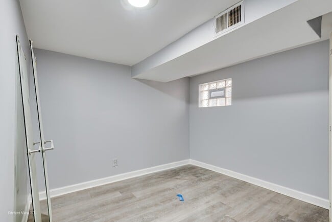 Building Photo - 12025 S Prairie Ave