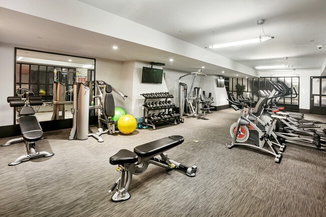 Building Photo - 51 Jay St