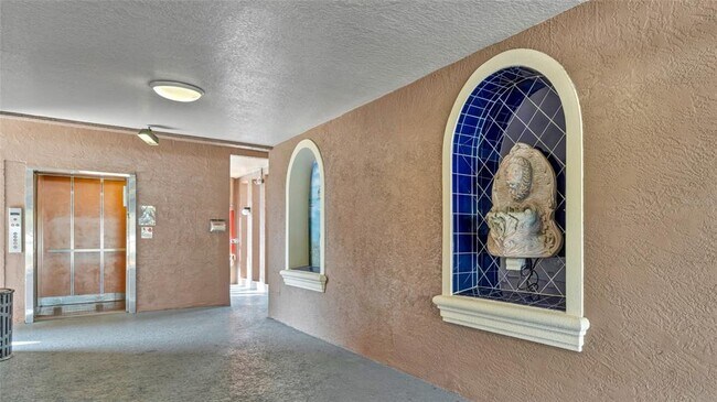 Building Photo - 6100 Gulfport Blvd S