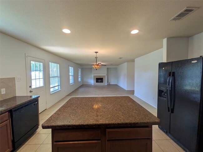 Building Photo - 5760 Fountain Flat Dr