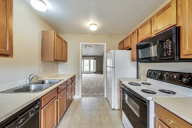 Building Photo - 1068 Torino Ct