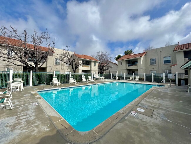 Building Photo - Great 2B/2BA Condo in Mira Mesa!