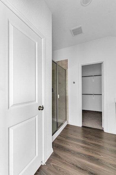 Building Photo - 18406 Cobalt Cove Ln