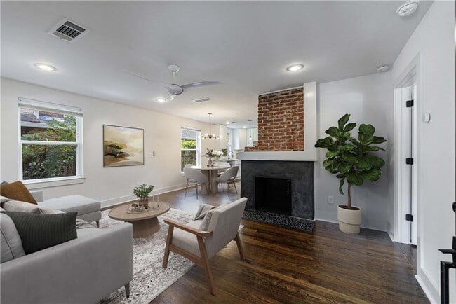 Building Photo - 1272 Hardee St NE