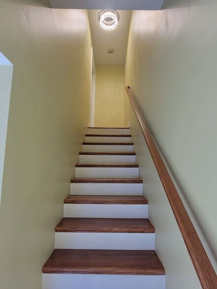 Building Photo - 9702 Enterprise Ct