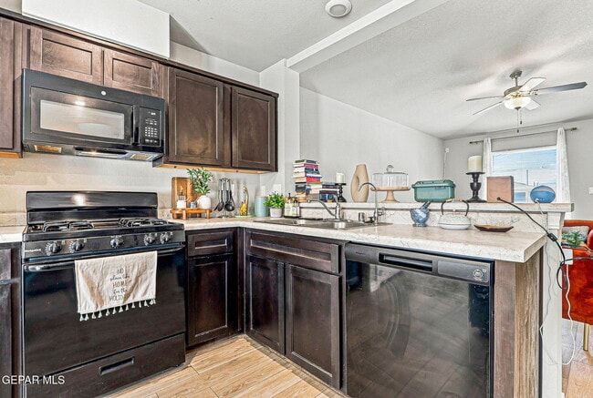 Building Photo - 14552 Mescal Bean Ct