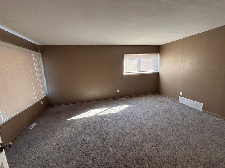 Building Photo - 20221 Tireman Ave