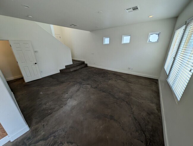 Building Photo - 9735 Clifford Walk Ave