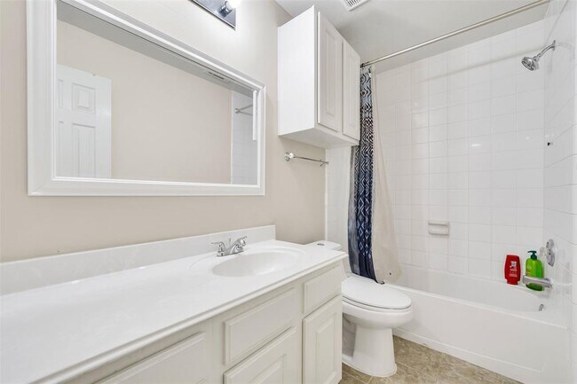 Building Photo - 14127 Becket Woods Ln