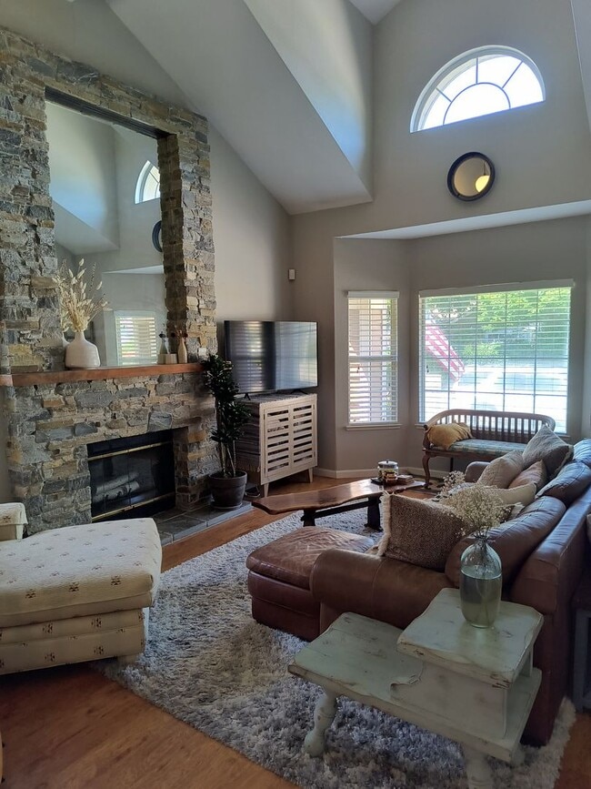 Building Photo - COMING SOON!!! Near Sacramento River!