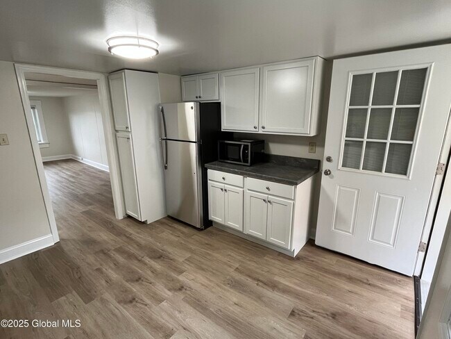 Building Photo - 2680 NY-43