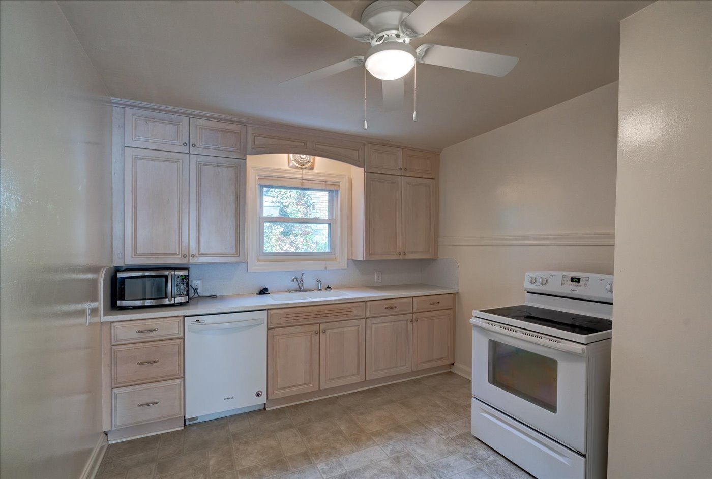 Building Photo - 2615 Stevens St