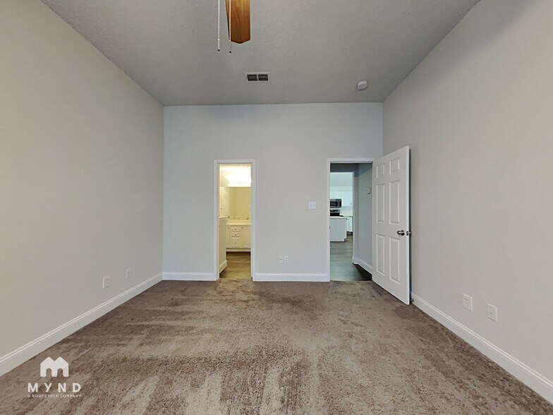 Building Photo - 3978 Sarasota Springs Dr