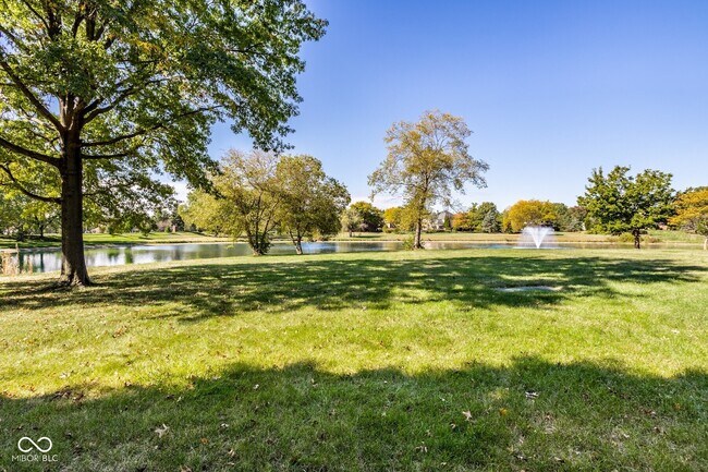 Building Photo - 9628 Summerlakes Dr