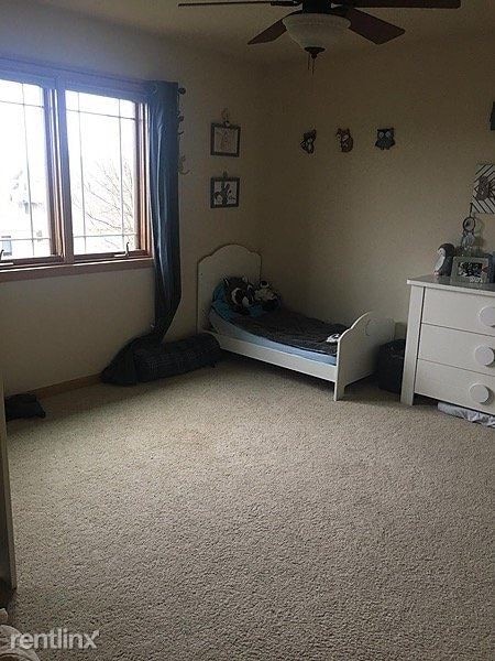 Building Photo - 4 br, 3.5 bath House - 2 Greystone Circle