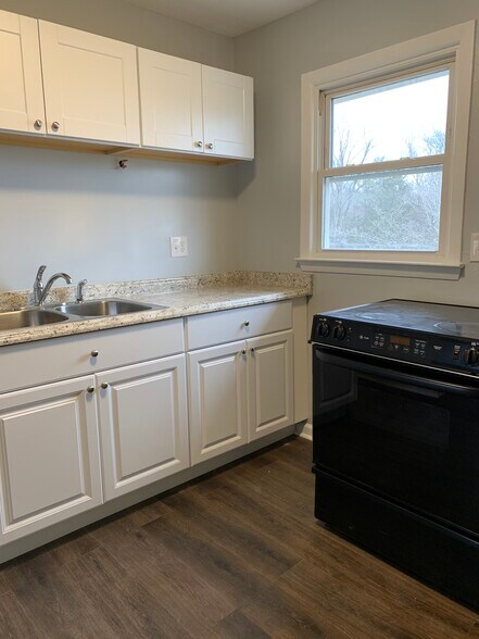 Kitchen - 73 Locust St