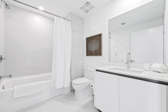 Building Photo - 900 N Ocean Blvd