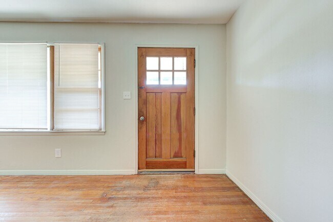 Building Photo - 2 bedroom 1 bath - Del City