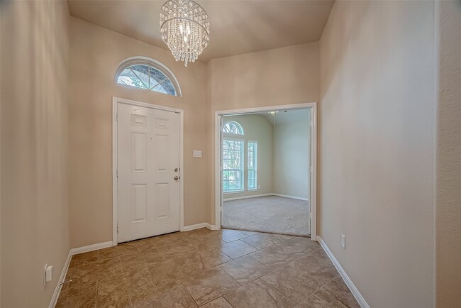 Building Photo - 2431 Garden Falls Dr