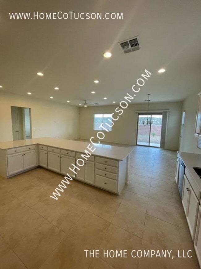 Building Photo - 38628 S Running Roses Ln