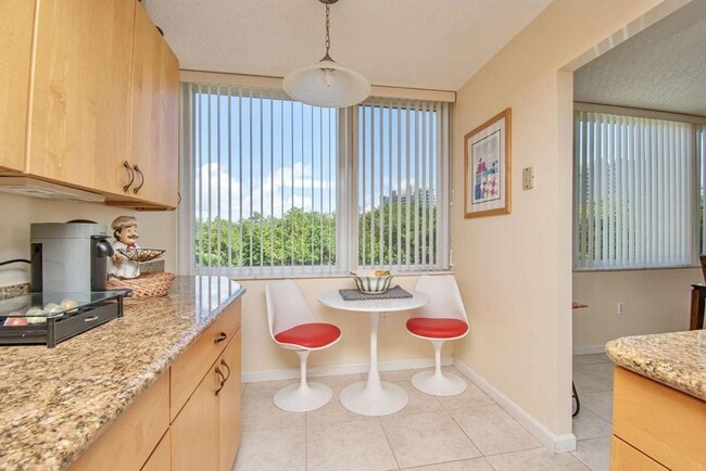 Building Photo - 3912 S Ocean Blvd