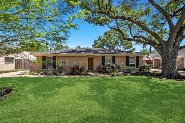 Primary Photo - 1727 Shannon Valley Dr