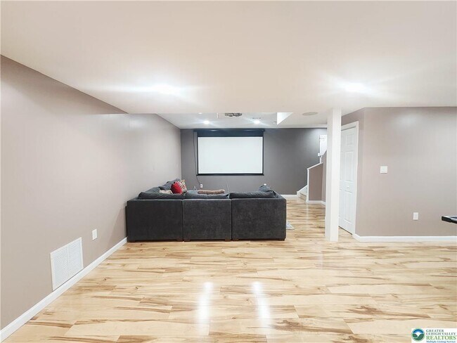 Building Photo - 8858 Pathfinder Rd