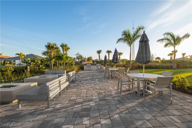 Building Photo - 8857 Oceana Way