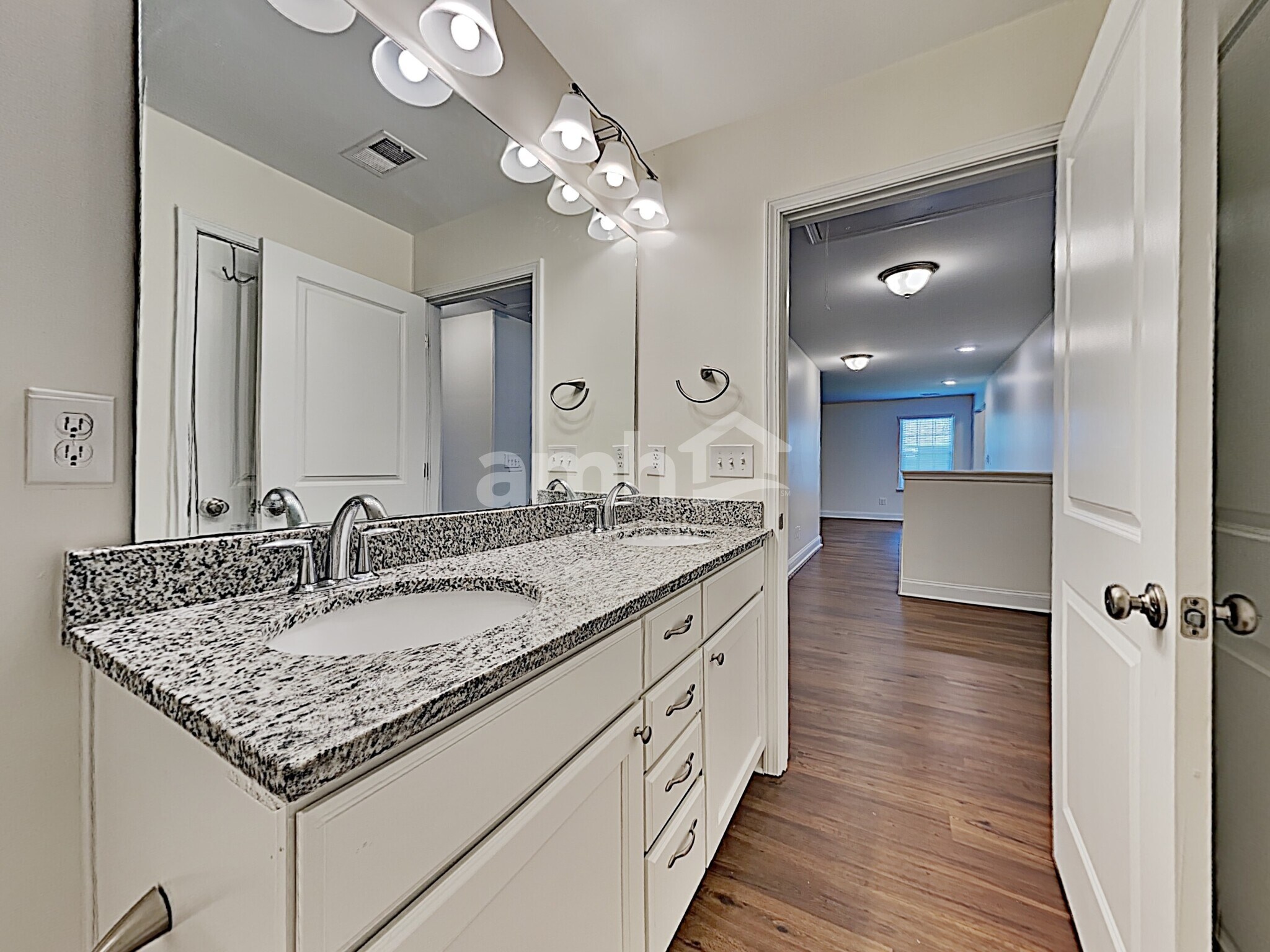 Building Photo - 109 Cooper Dr