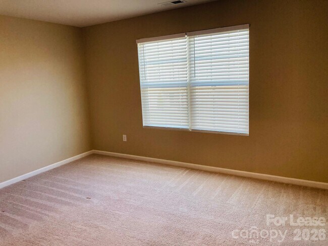 Building Photo - 3242 Treyson Dr