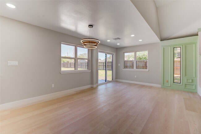 Building Photo - 1901 Canyon Creek Ct