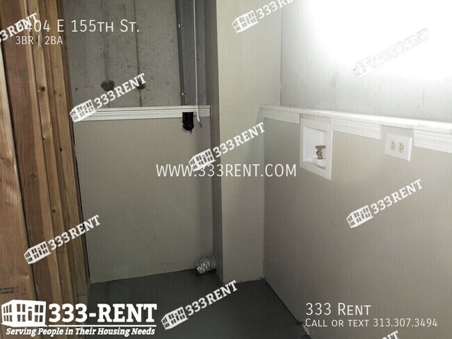 Building Photo - 6404 E 155th St