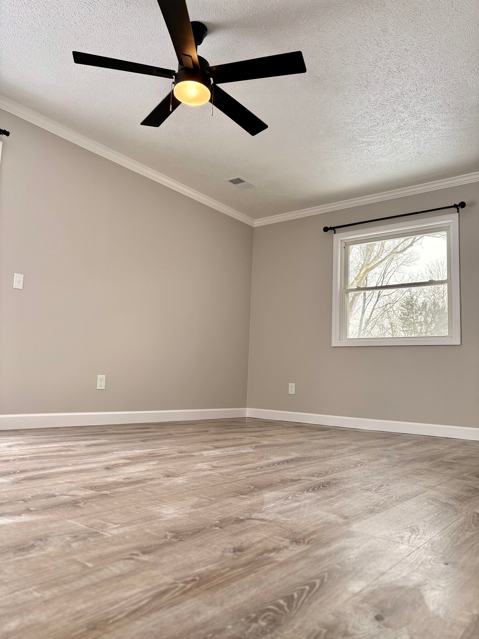 Building Photo - 1809 Sawmill Pl