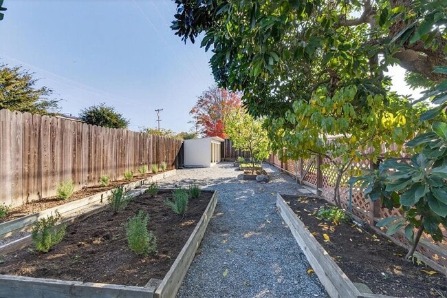 Building Photo - San Jose