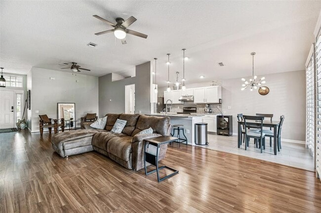 Building Photo - 5354 Lookout Pass