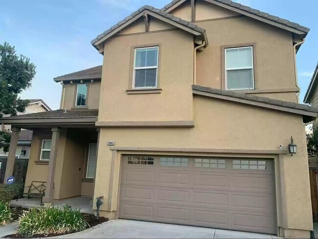 Building Photo - 20863 Grapevine Dr