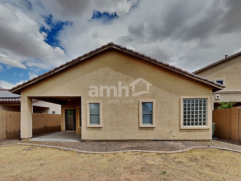 Building Photo - 2567 W Amber Sun Dr