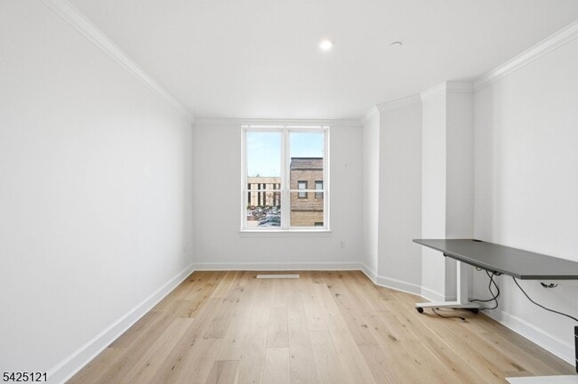 Building Photo - 14 Ward St