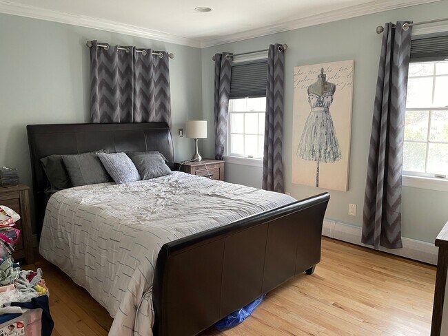 Building Photo - 25 Baldwin Ave