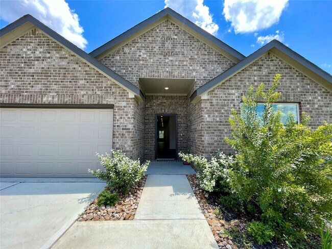 Building Photo - 17202 Coppice Oak Dr