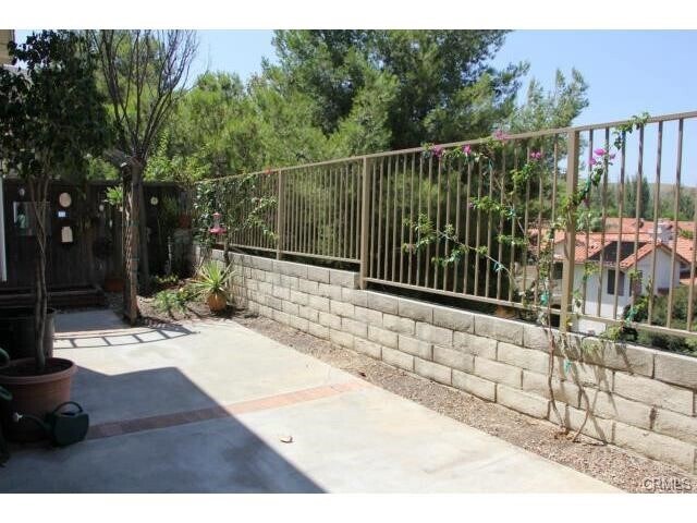 Building Photo - 6208 Smokey Hill Ln