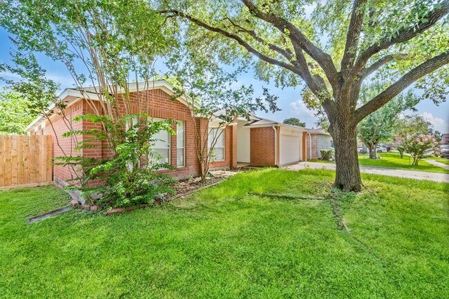 Building Photo - 17043 Macleish Dr