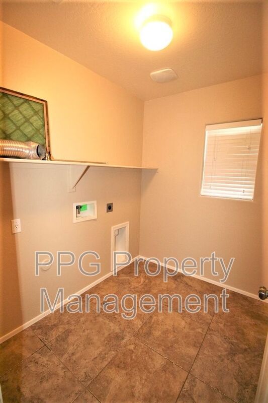 Building Photo - 17656 N 114th Ln
