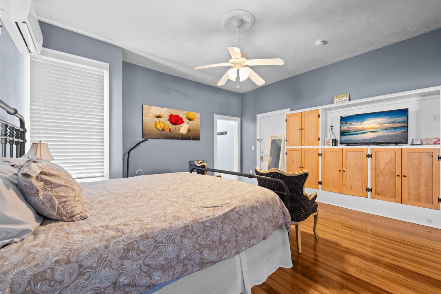 Building Photo - 715 SE 2nd Ave