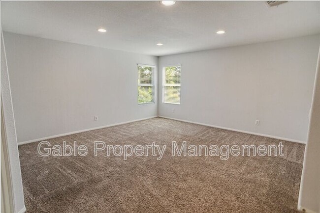 Building Photo - 29620 Teasedale Pl