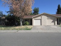 Building Photo - 713