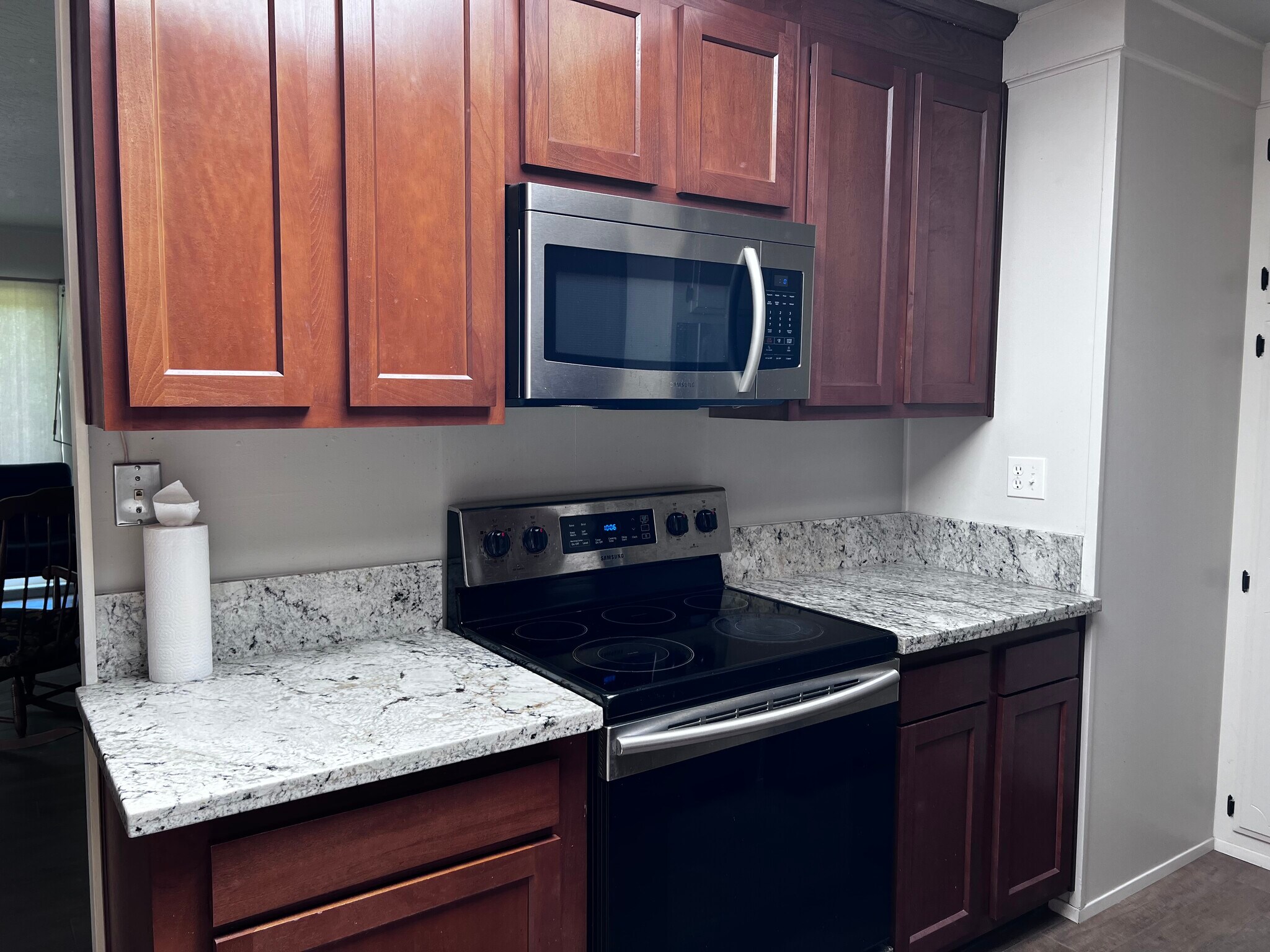 Building Photo - 2119 Via Puerta