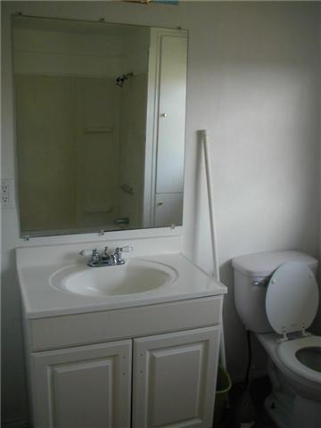 Building Photo - 415 Galley Way