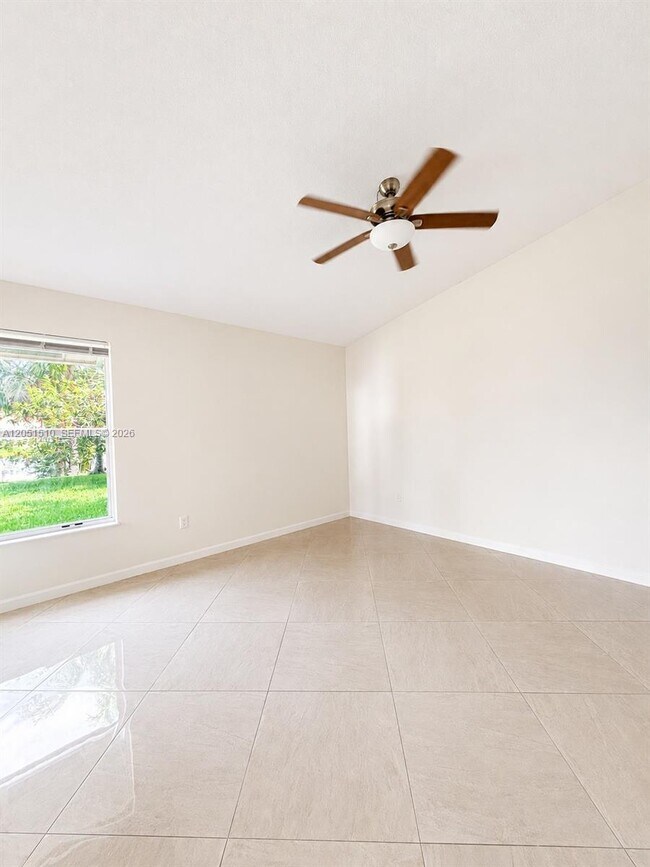 Building Photo - 12686 Westhampton Cir